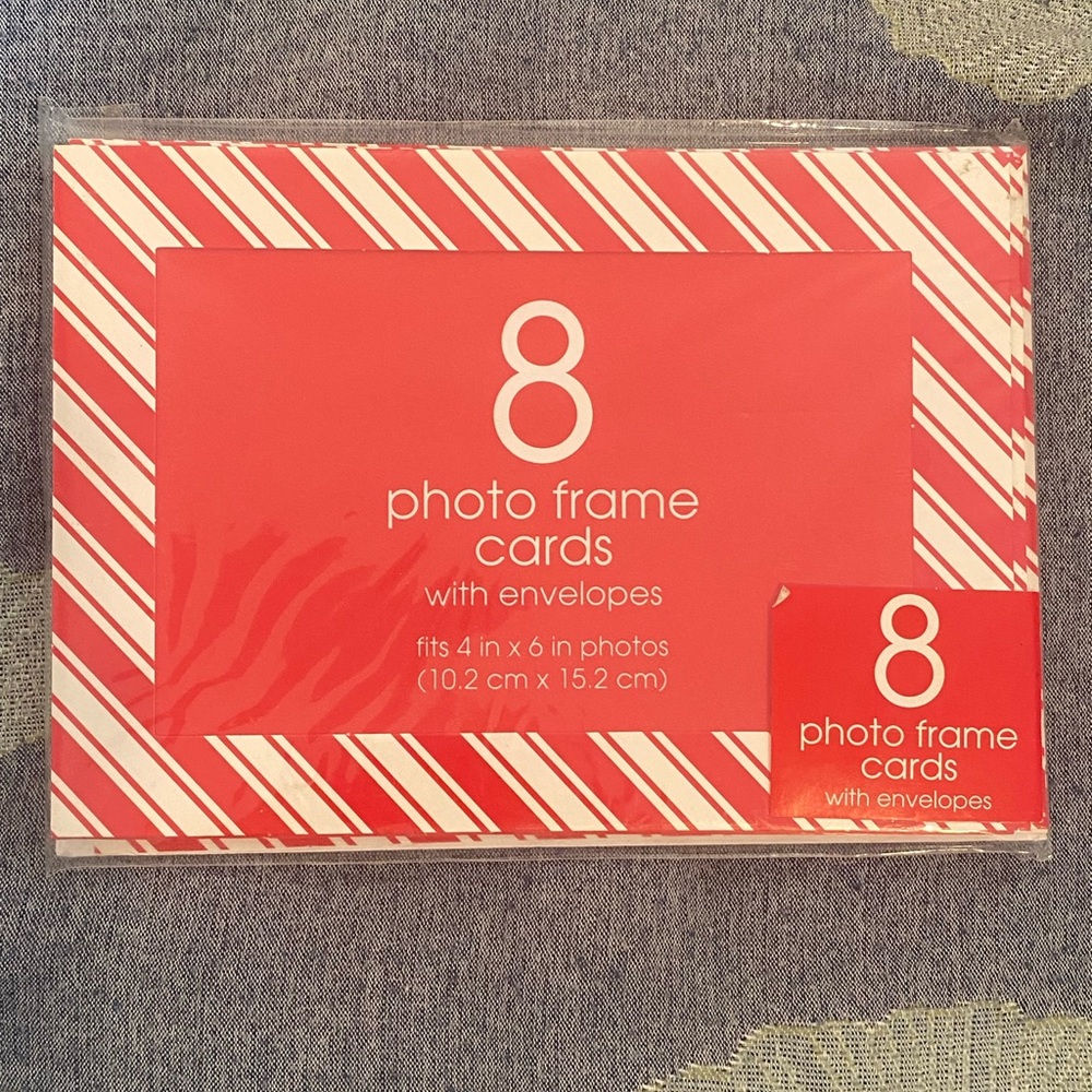 Holiday Photo Frame Cards – Set of 8 w/ Envelopes
